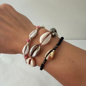 Cowrie Puka Shell Bracelet Set
